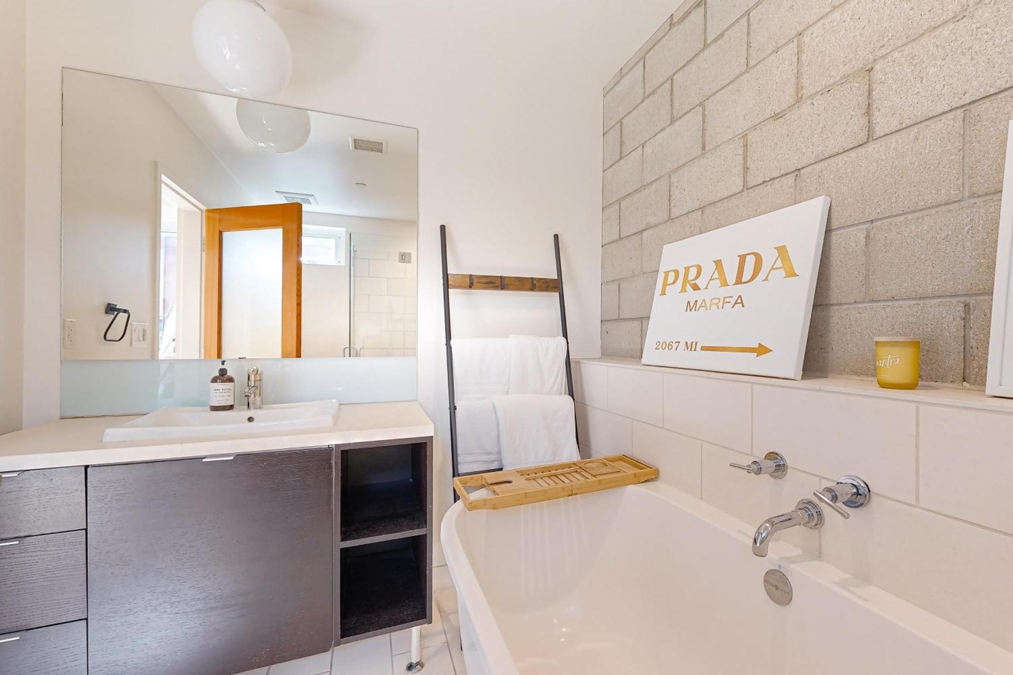 Modern Loft-Style Townhouse In لوس أنجلوس المظهر الخارجي الصورة